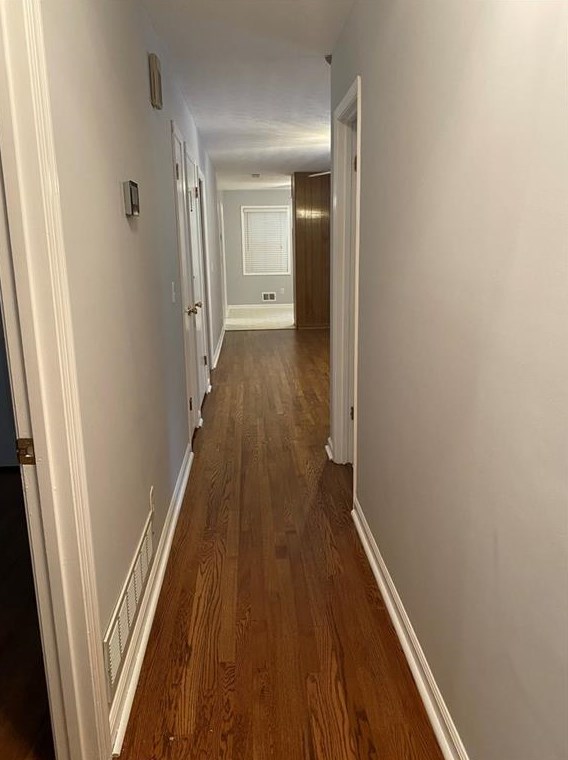 4061 Cooper Lk Rd, Smyrna GA  30082-3328 exterior