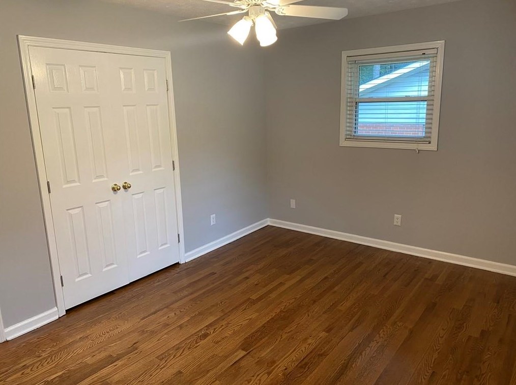 4061 Cooper Lk Rd, Smyrna GA  30082-3328 exterior