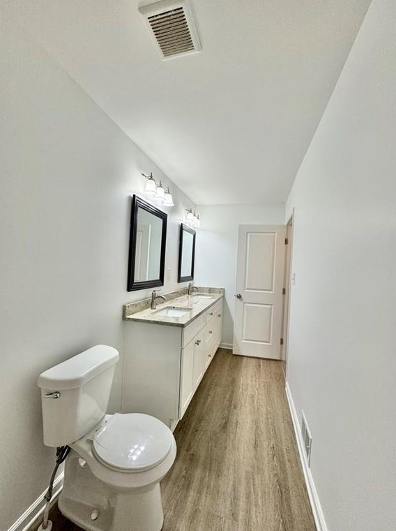 2459 Susan Ln, Atlanta GA 30331-5235 exterior