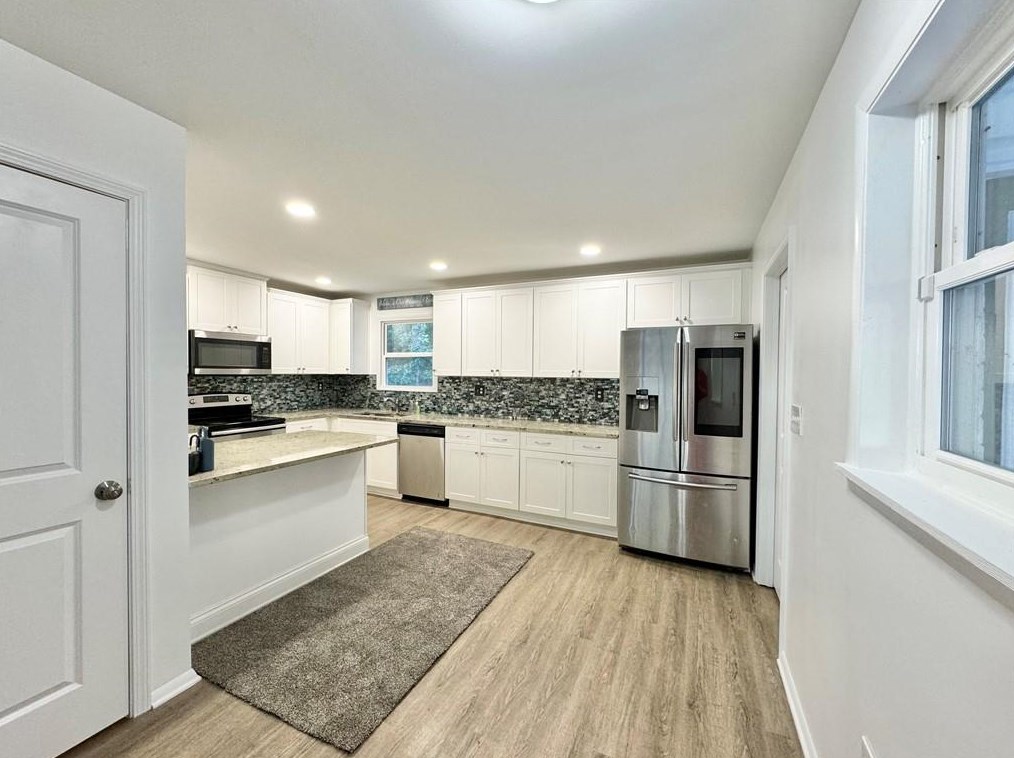 2459 Susan Ln, Atlanta GA 30331-5235 exterior