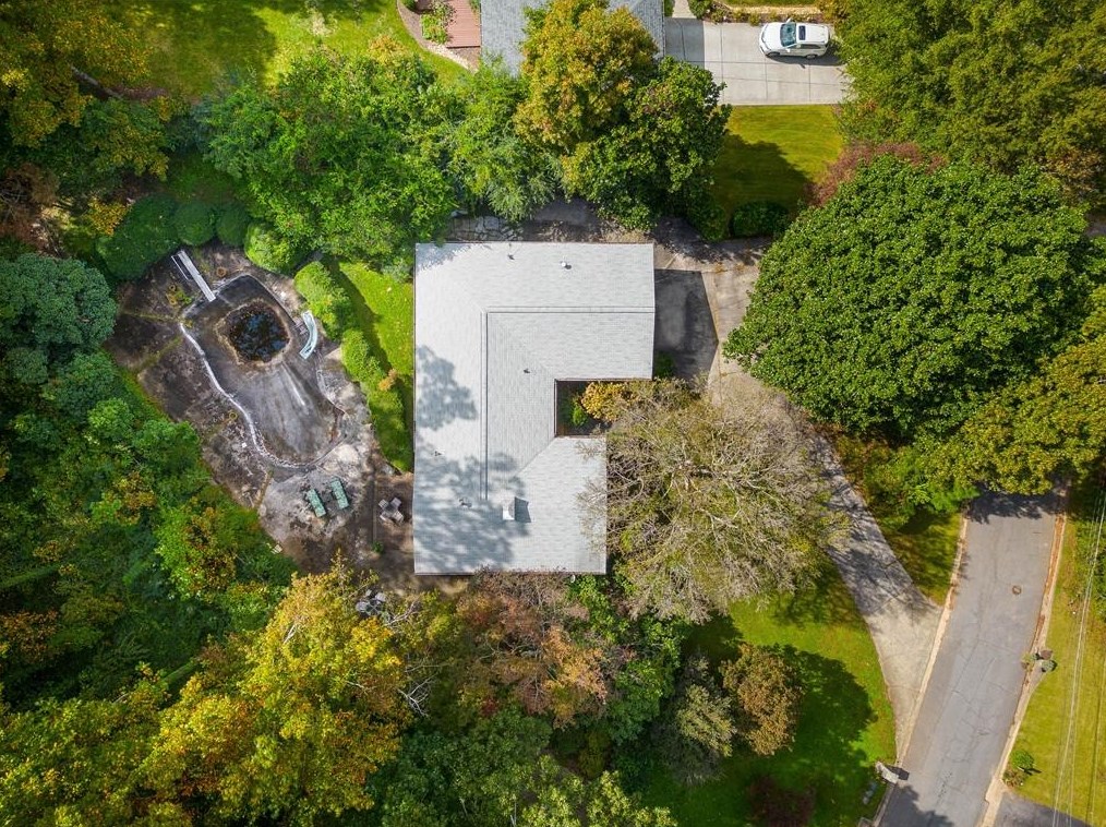 2340 Honeysuckle Ln, Smyrna GA  30080-4614 exterior