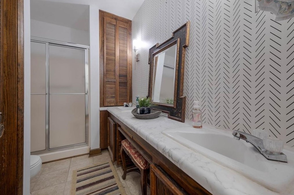 2340 Honeysuckle Ln, Smyrna GA  30080-4614 exterior