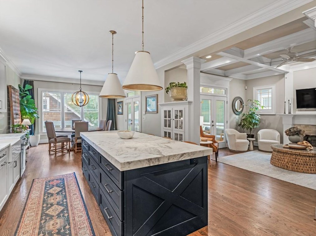 503 Pharr Rd, Decatur GA  30030-4841 exterior