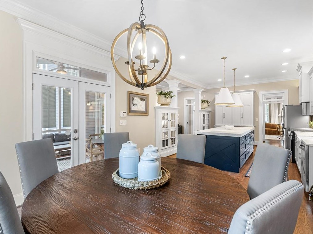 503 Pharr Rd, Decatur GA  30030-4841 exterior