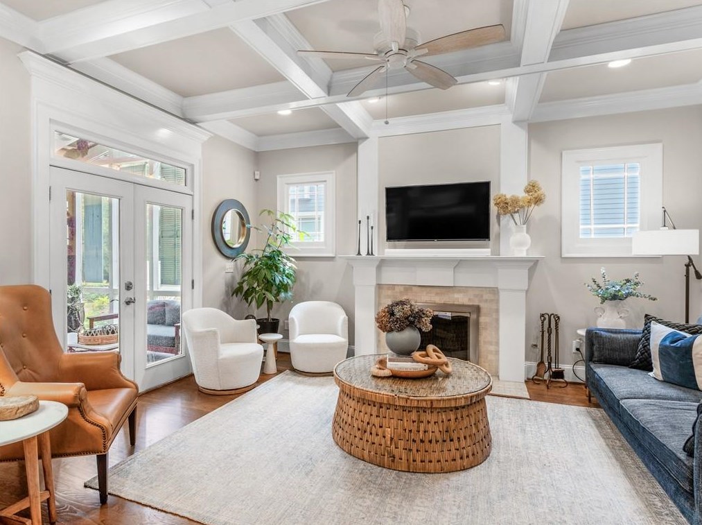 503 Pharr Rd, Decatur GA  30030-4841 exterior