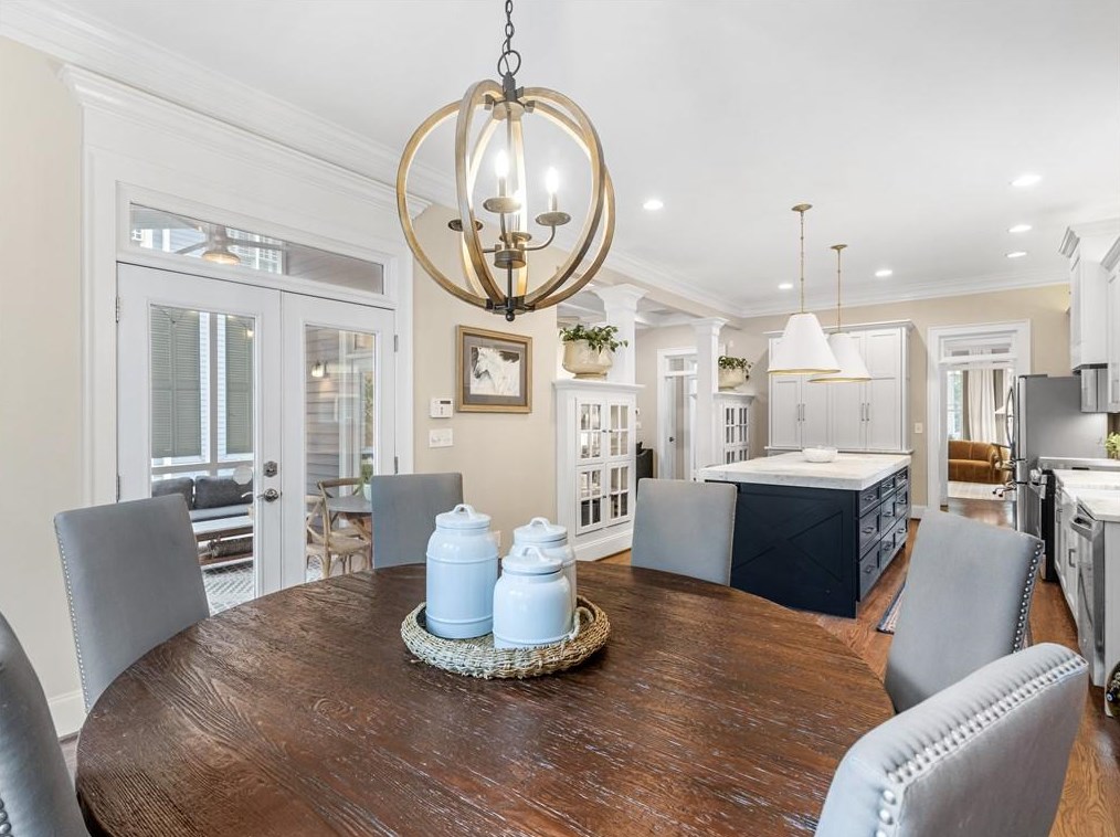 503 Pharr Rd, Decatur GA  30030-4841 exterior