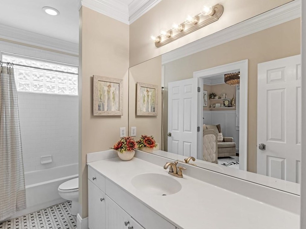 503 Pharr Rd, Decatur GA  30030-4841 exterior