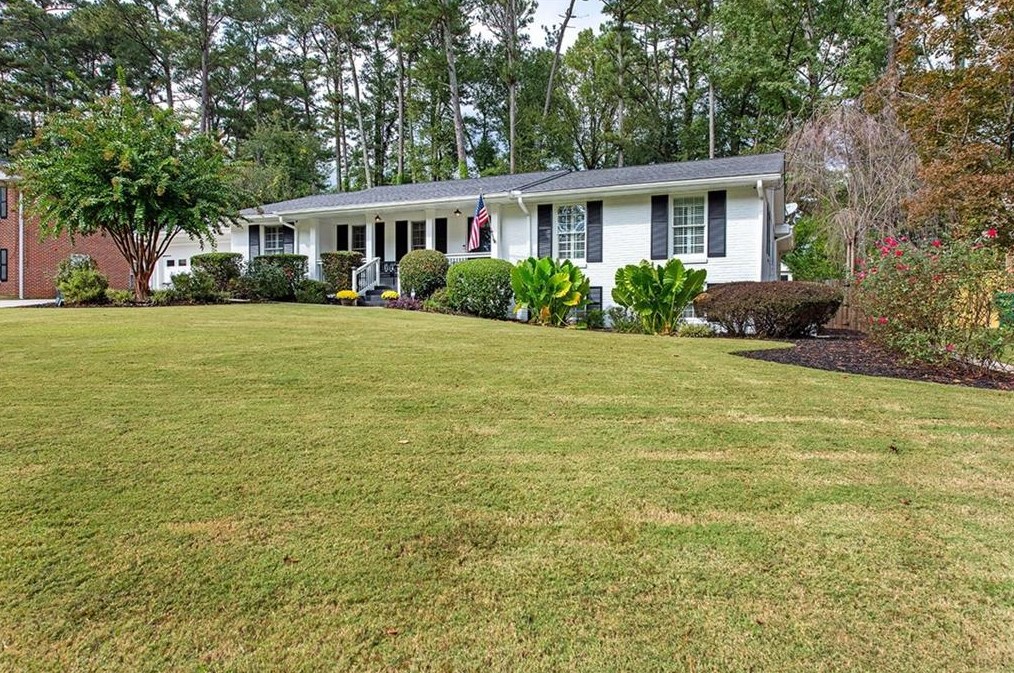 3050 Ramble Ln, Decatur GA  30033-1116 exterior