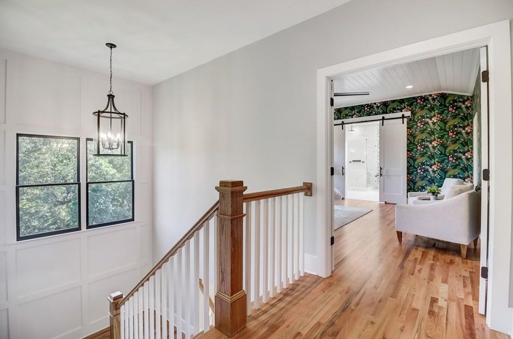 2183 Oakview Rd, Atlanta GA  30317-0026 exterior