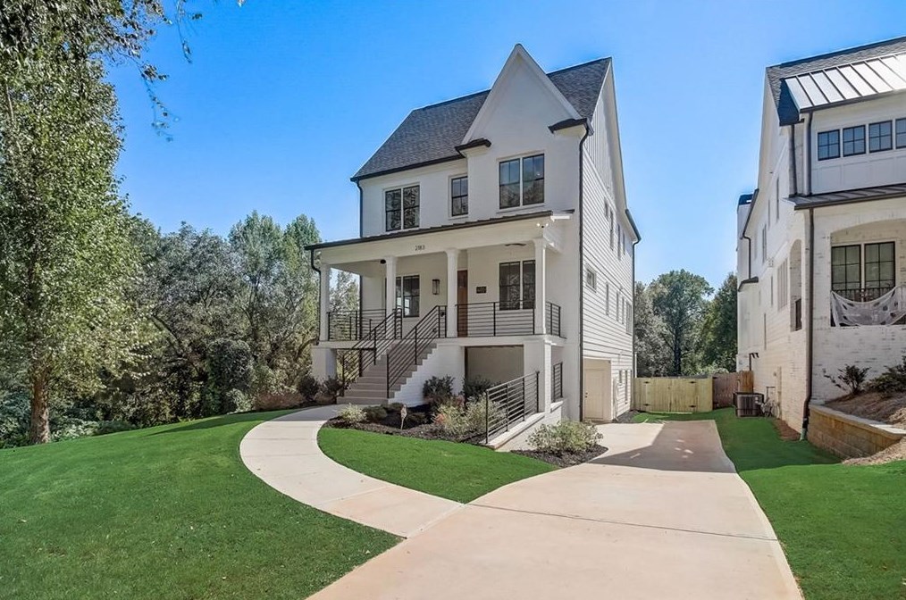 2183 Oakview Rd, Atlanta GA  30317-0026 exterior