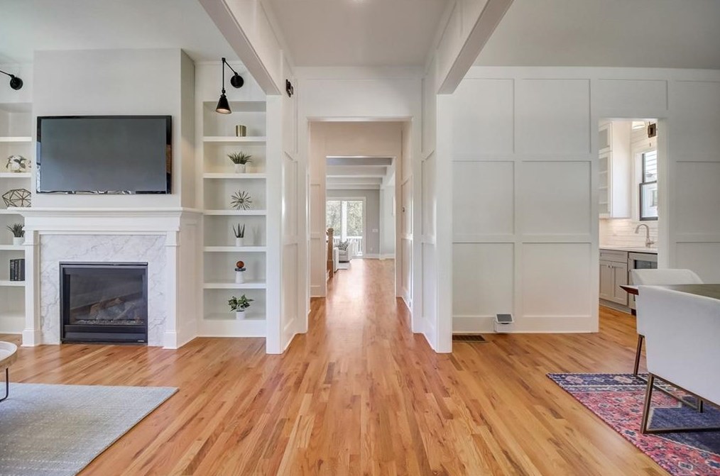2183 Oakview Rd, Atlanta GA  30317-0026 exterior