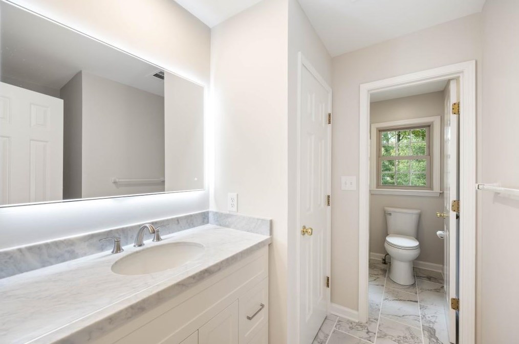 5316 Trowbridge Dr, Atlanta GA 30338-3621 exterior