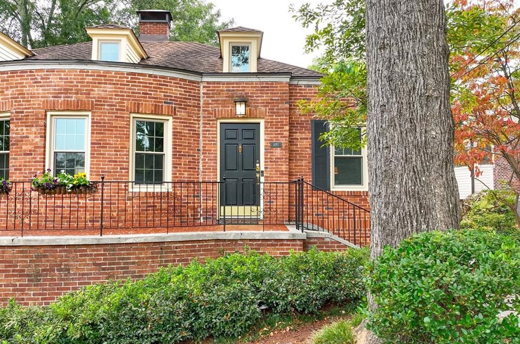 1171 Zimmer Dr, Atlanta GA  30306-3320 exterior