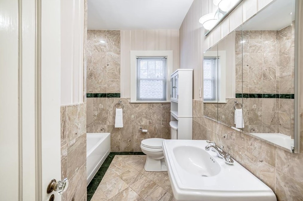 1171 Zimmer Dr, Atlanta GA  30306-3320 exterior