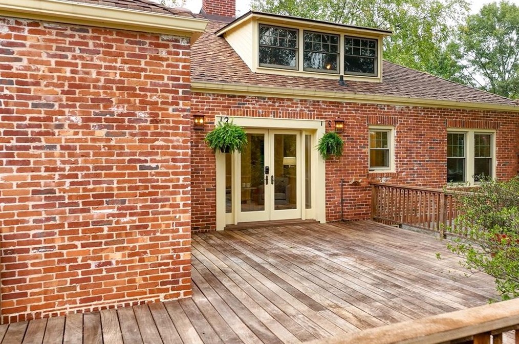 1171 Zimmer Dr, Atlanta GA  30306-3320 exterior