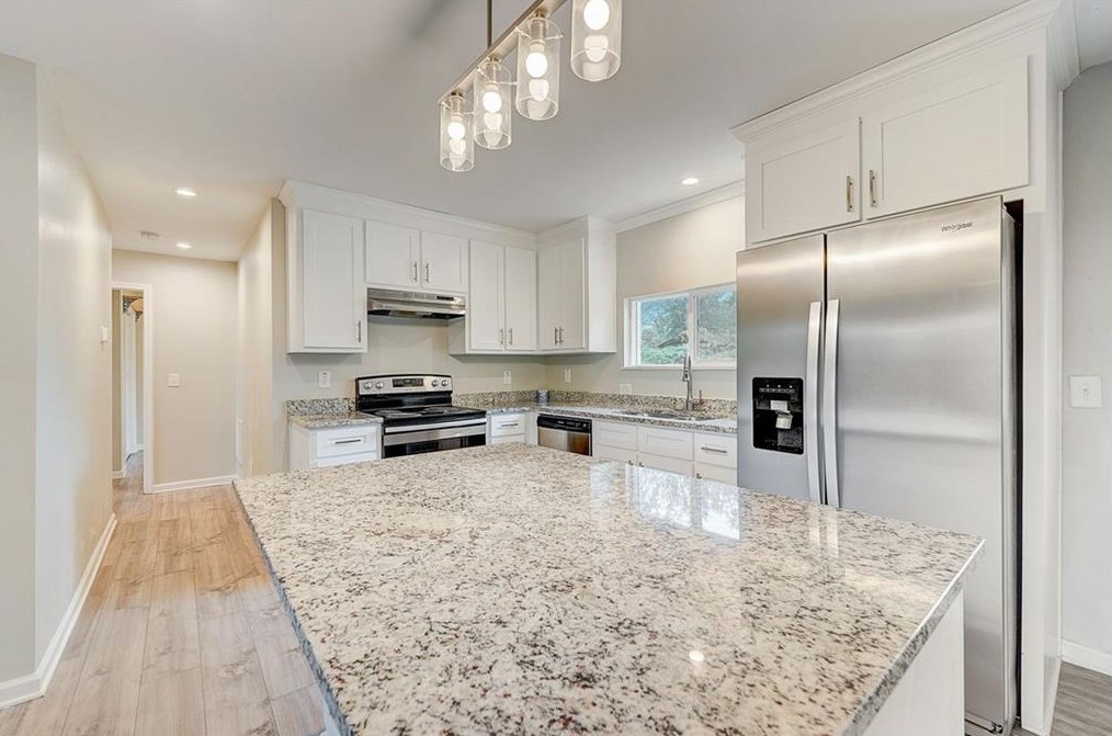 2952 Mustang Dr, Gainesville GA 30507-7960 exterior