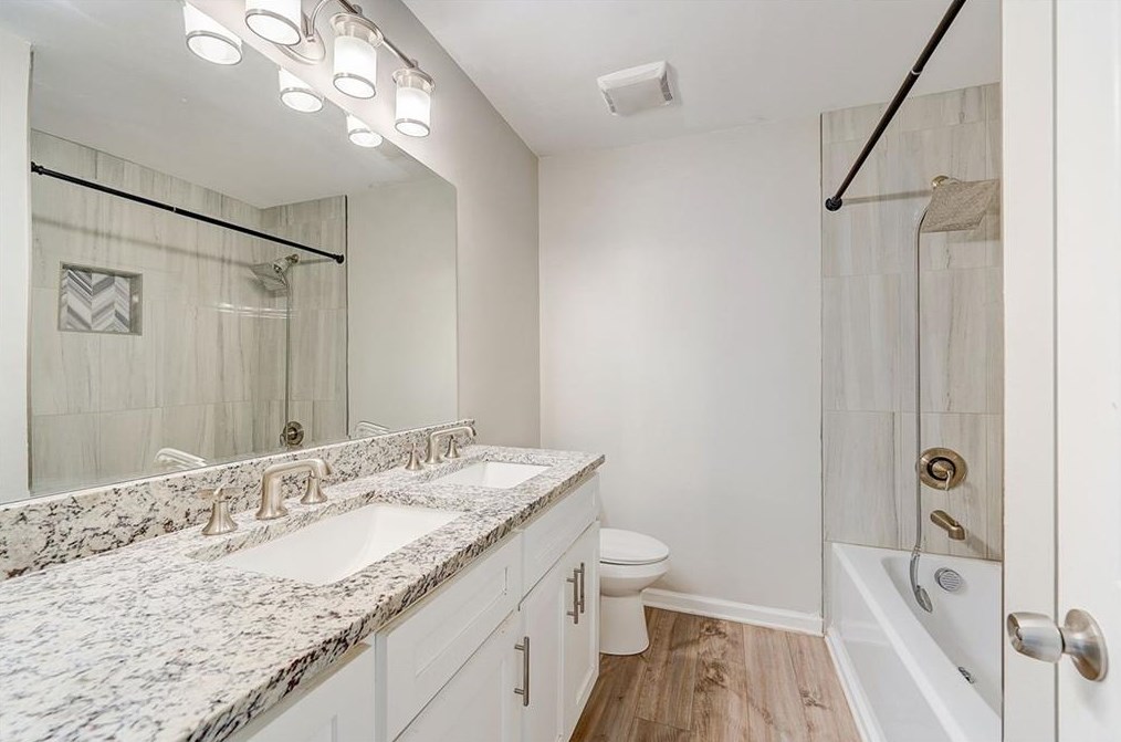 2952 Mustang Dr, Gainesville GA 30507-7960 exterior