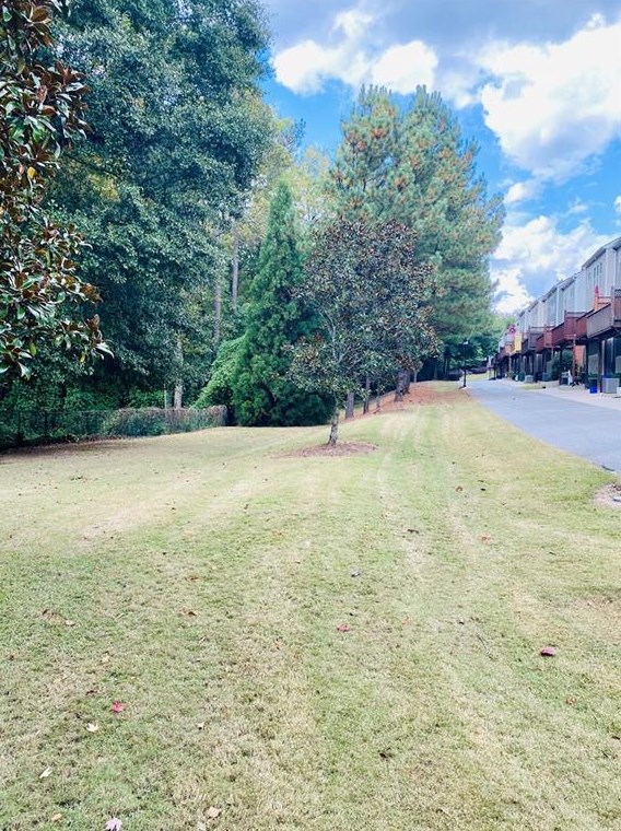 2166 Weldonberry Dr, Atlanta GA  30319-5732 exterior