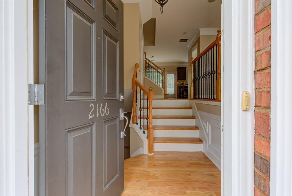 2166 Weldonberry Dr, Atlanta GA  30319-5732 exterior