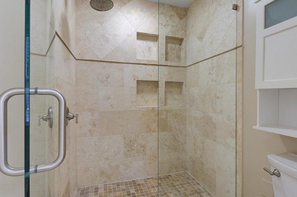 2166 Weldonberry Dr, Atlanta GA  30319-5732 exterior