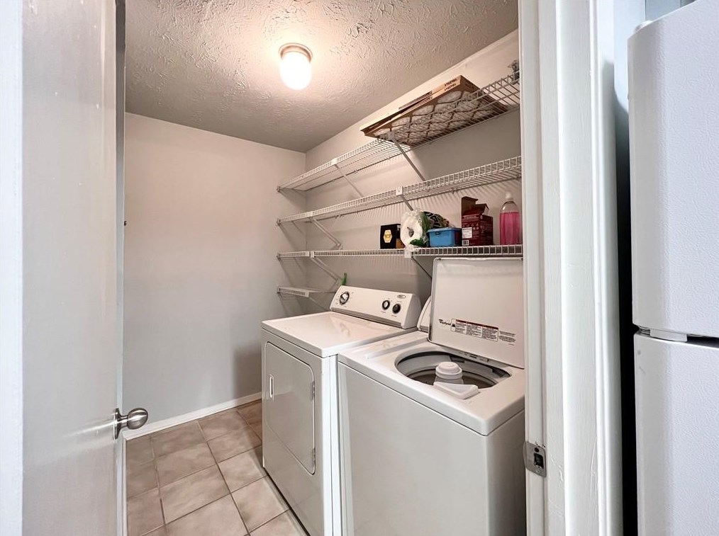 326 Warm Springs Cir, Roswell GA  30075-4967 exterior