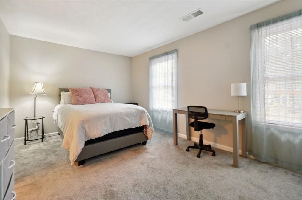 1021 Windy Oaks Ct, Smyrna GA  30080-2243 exterior