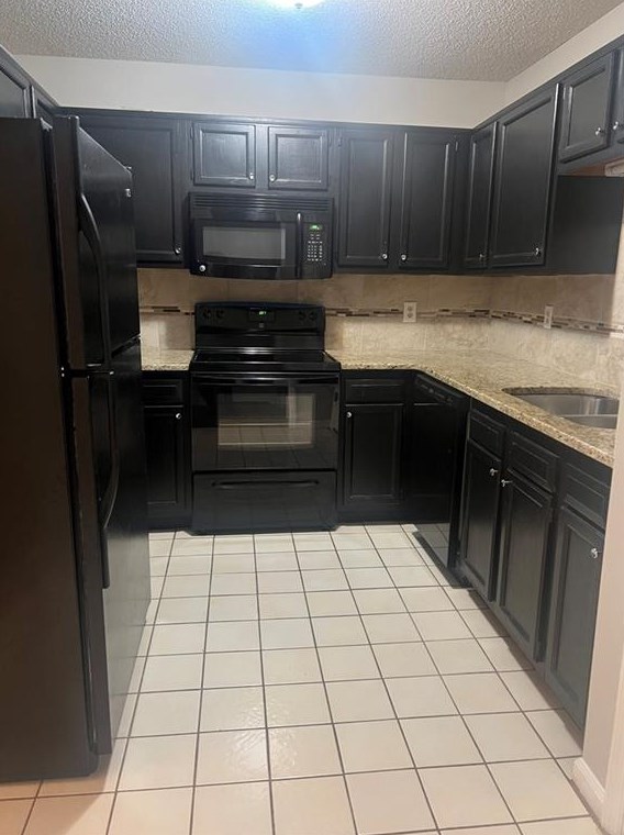 1923 Cooper Landing Dr, Smyrna GA  30080-6464 exterior