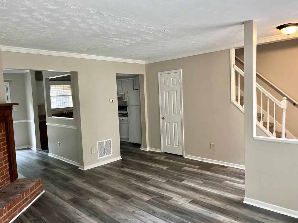 719 Redland Dr, Jonesboro GA  30238-4372 exterior