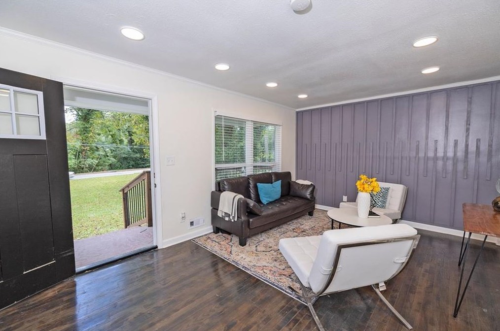 1903 Shamrock Dr, Decatur GA  30032-7055 exterior