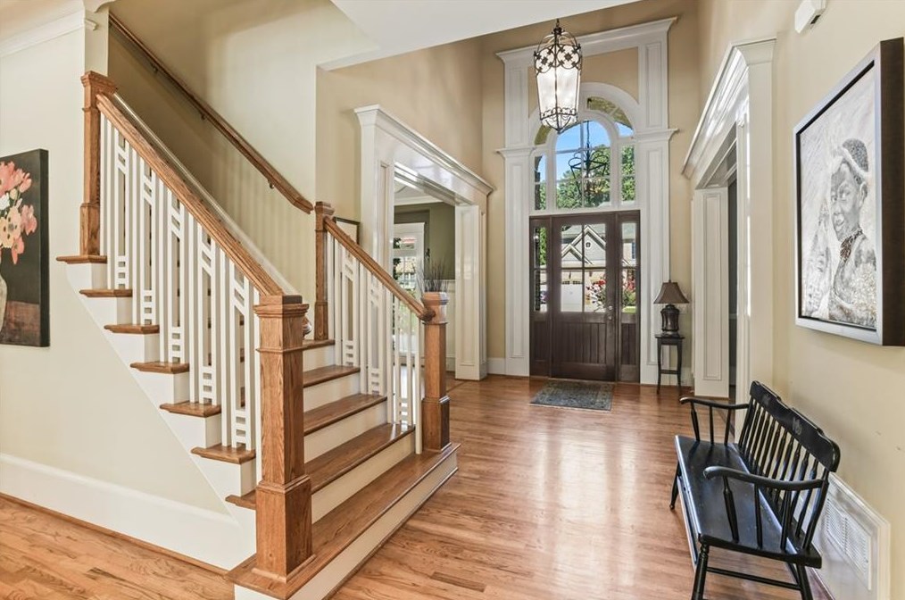 2831 Laurelgate Dr, Decatur GA  30033-1463 exterior