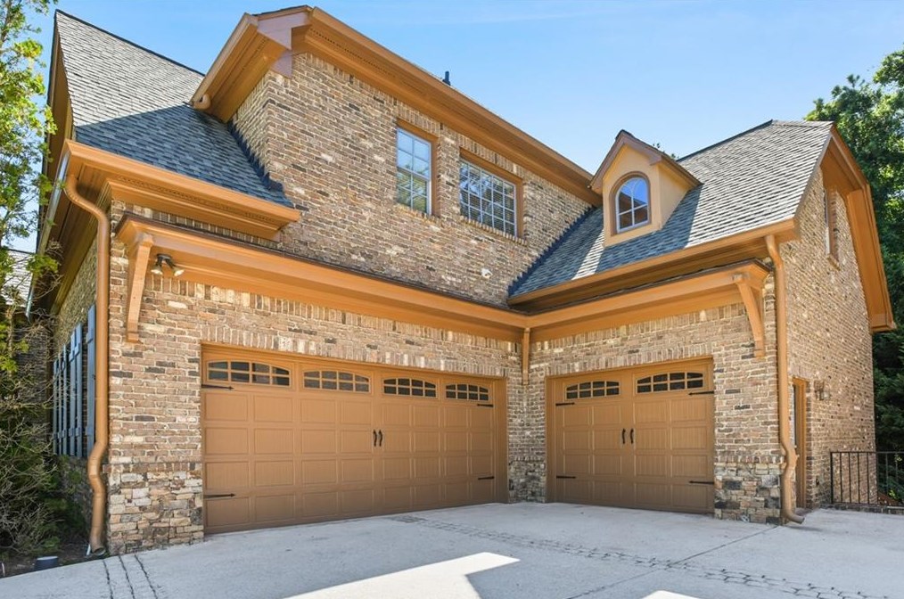 2831 Laurelgate Dr, Decatur GA  30033-1463 exterior