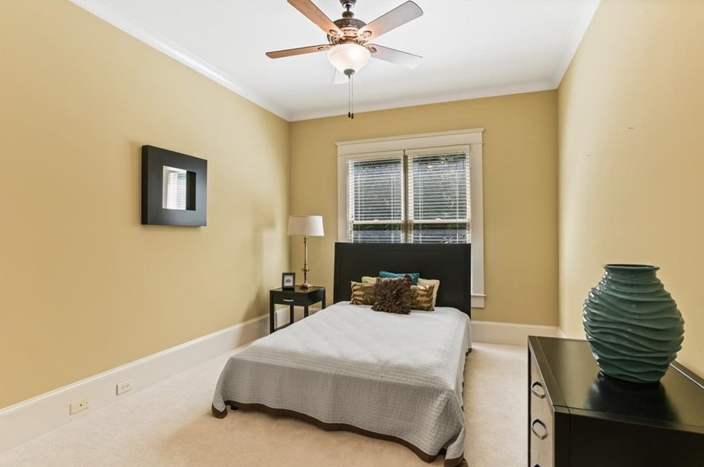 2831 Laurelgate Dr, Decatur GA  30033-1463 exterior