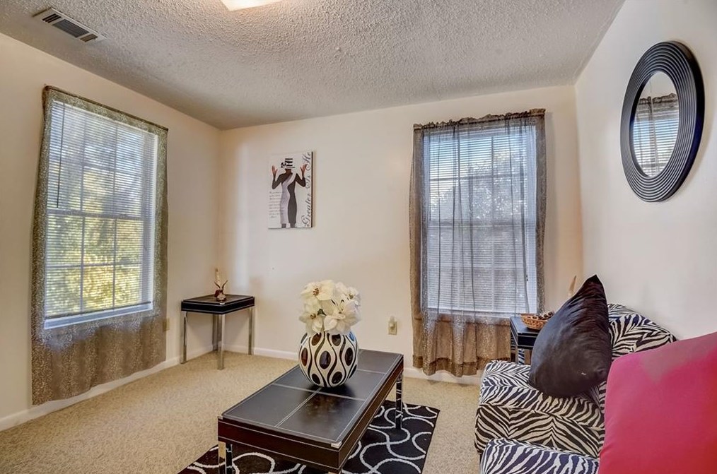 1682 Pine Glen Cir, Decatur GA  30035-1531 exterior