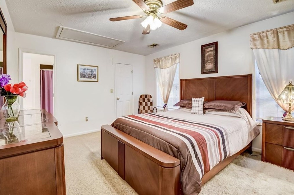 1682 Pine Glen Cir, Decatur GA  30035-1531 exterior