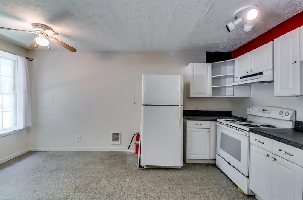 4203 Kimlie Cv, Decatur GA  30035-1033 exterior