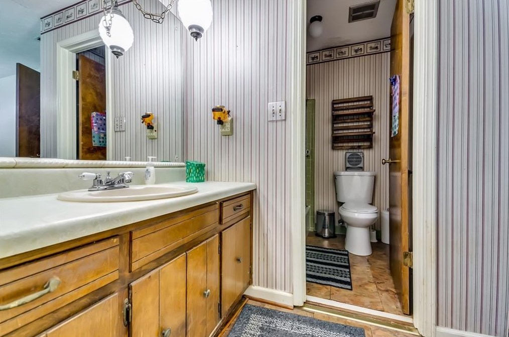 4203 Kimlie Cv, Decatur GA  30035-1033 exterior