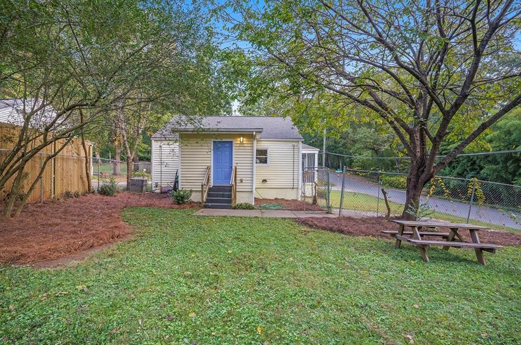 2609 Eastwood Dr, Decatur GA  30032-4351 exterior