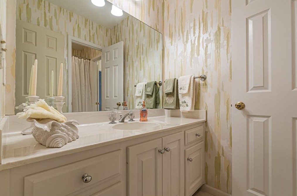 5700 Grv Pt Rd, Alpharetta GA 30022-5636 exterior