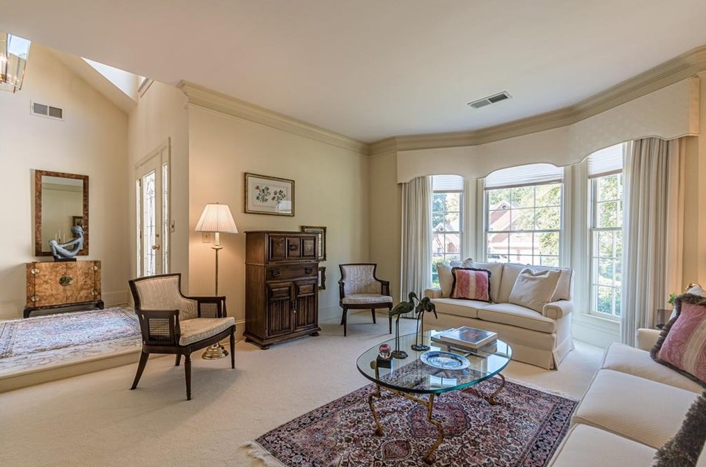 5700 Grv Pt Rd, Alpharetta GA 30022-5636 exterior