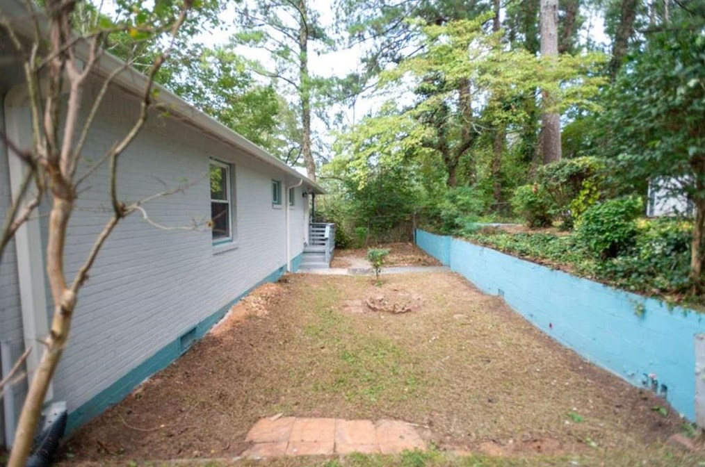 41 Springside Dr, Atlanta GA 30354-2145 exterior