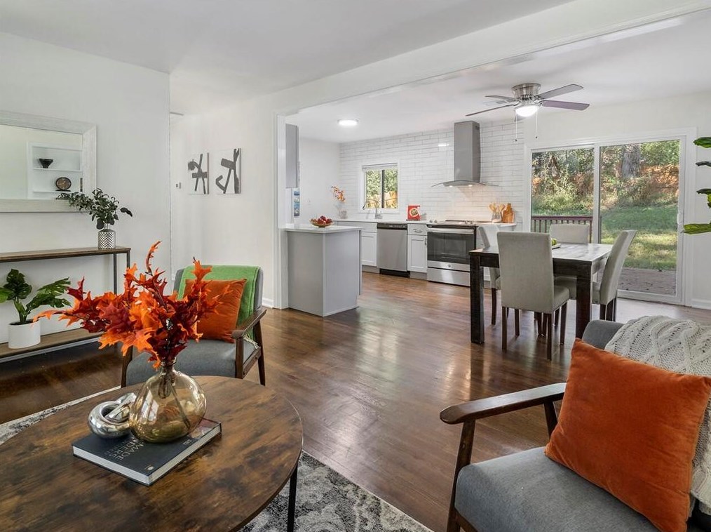 2984 Catalina Dr, Decatur GA  30032-3568 exterior