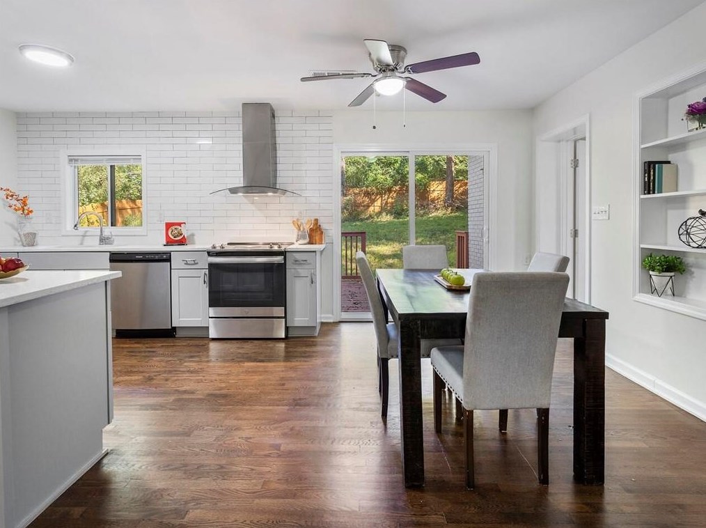 2984 Catalina Dr, Decatur GA  30032-3568 exterior