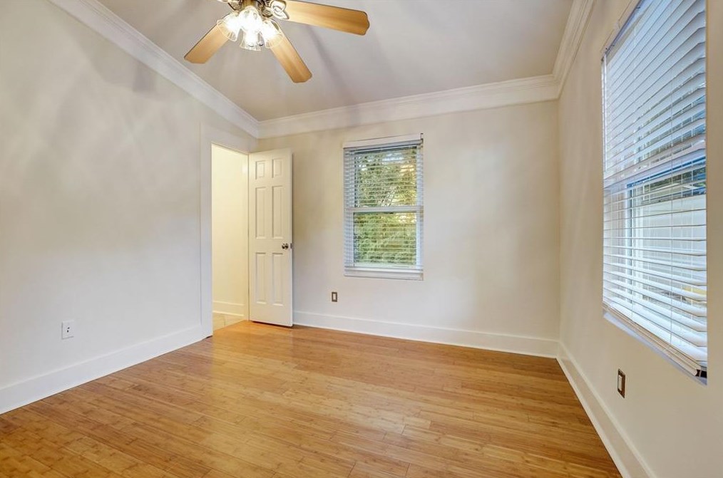 1064 Shepherds Ln, Atlanta GA  30324-4612 exterior