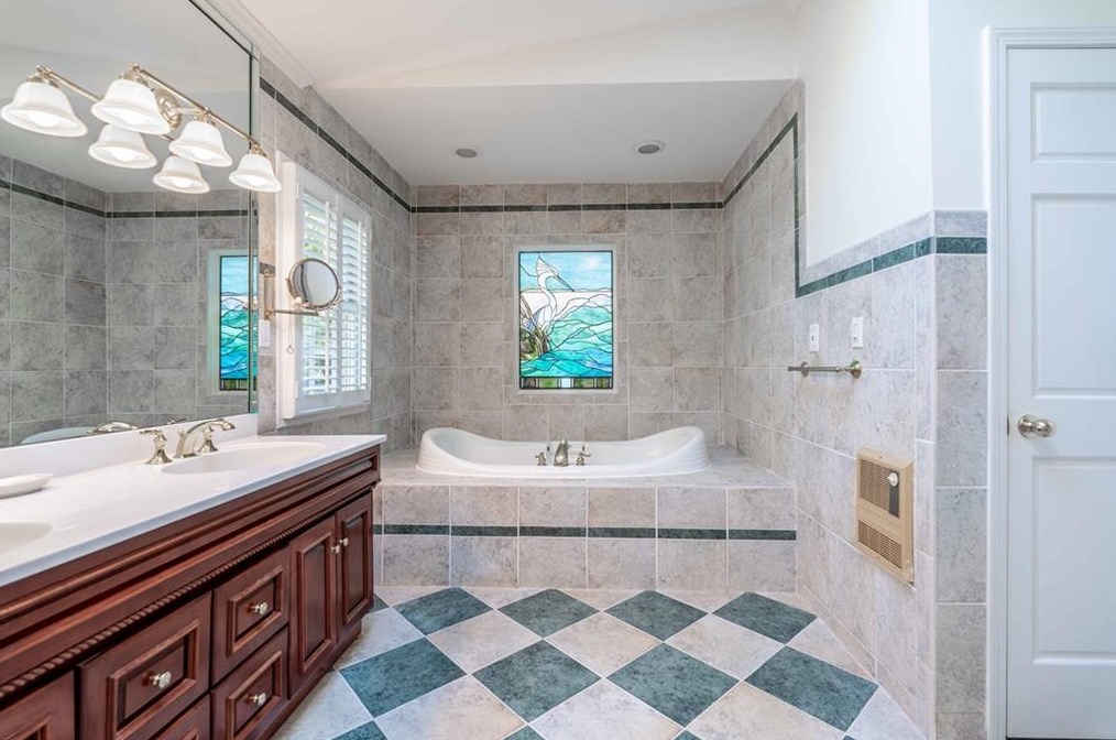 158 Parkwood Rd, Decatur GA  30030-2812 exterior