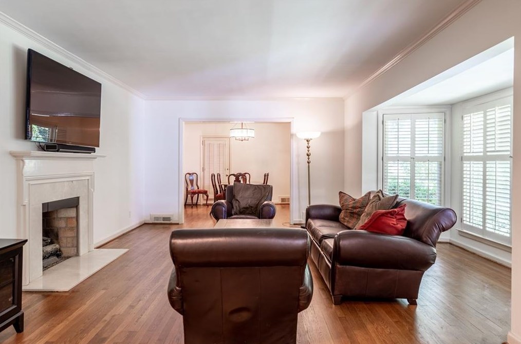 158 Parkwood Rd, Decatur GA  30030-2812 exterior