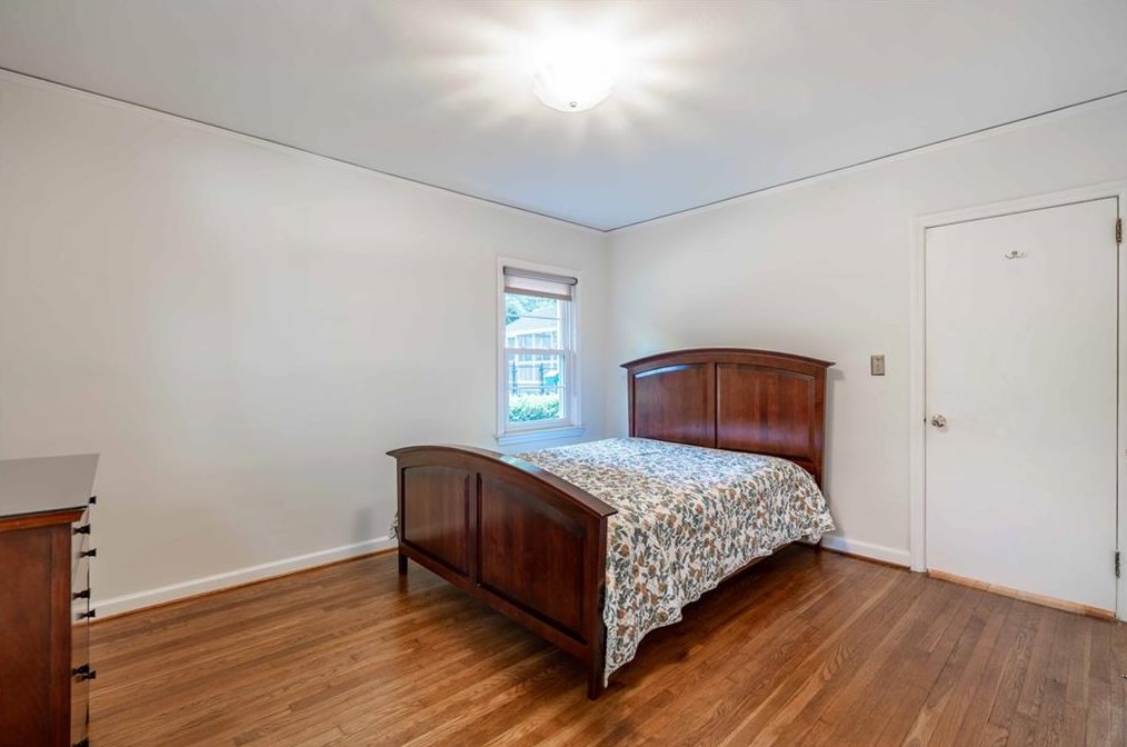 158 Parkwood Rd, Decatur GA  30030-2812 exterior