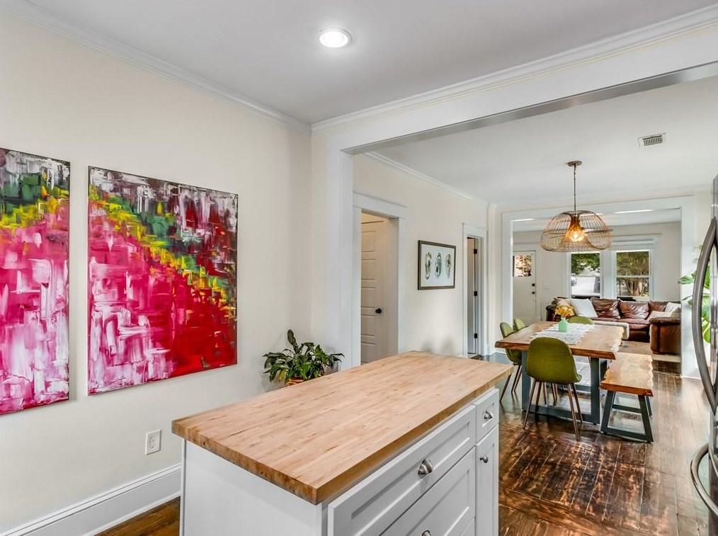 97 Whitefoord Ave, Atlanta GA  30307-2893 exterior