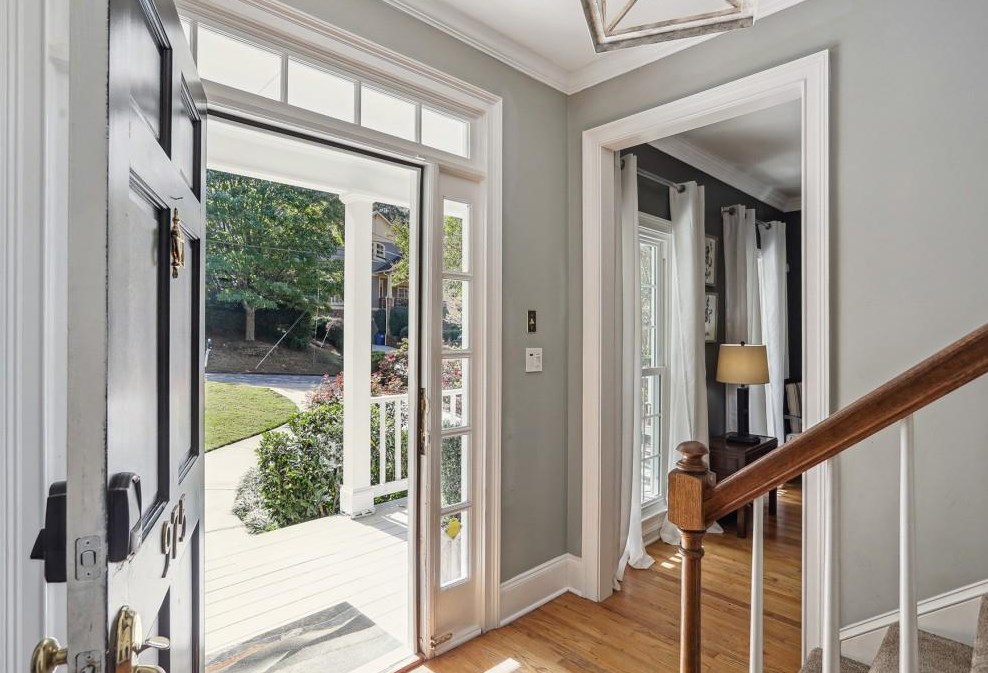 975 Seaboard Ave, Atlanta GA  30318-3046 exterior