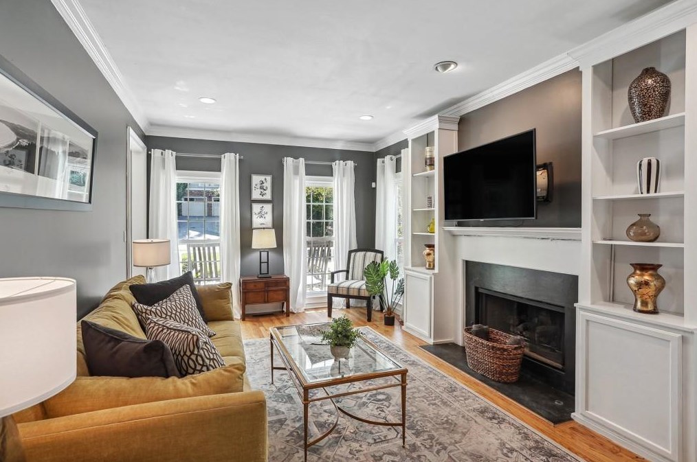 975 Seaboard Ave, Atlanta GA  30318-3046 exterior