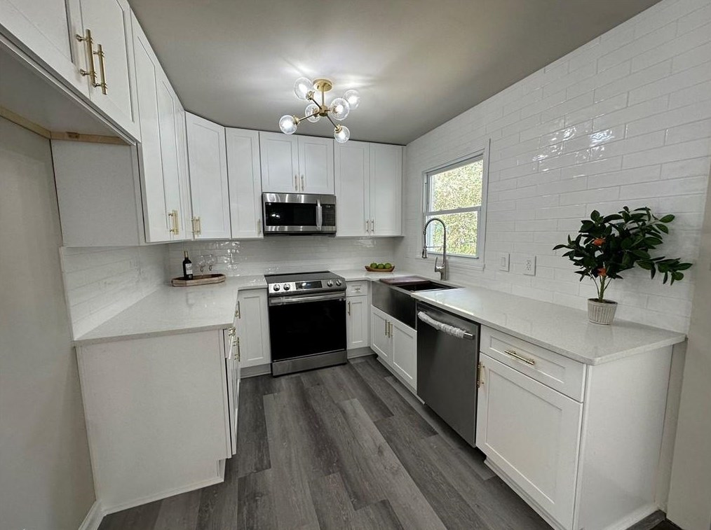 2148 Westover Dr, Atlanta GA  30344-1122 exterior